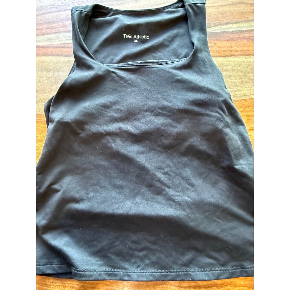 Tres Athletic XL Black Tank Top with Built-in Bra